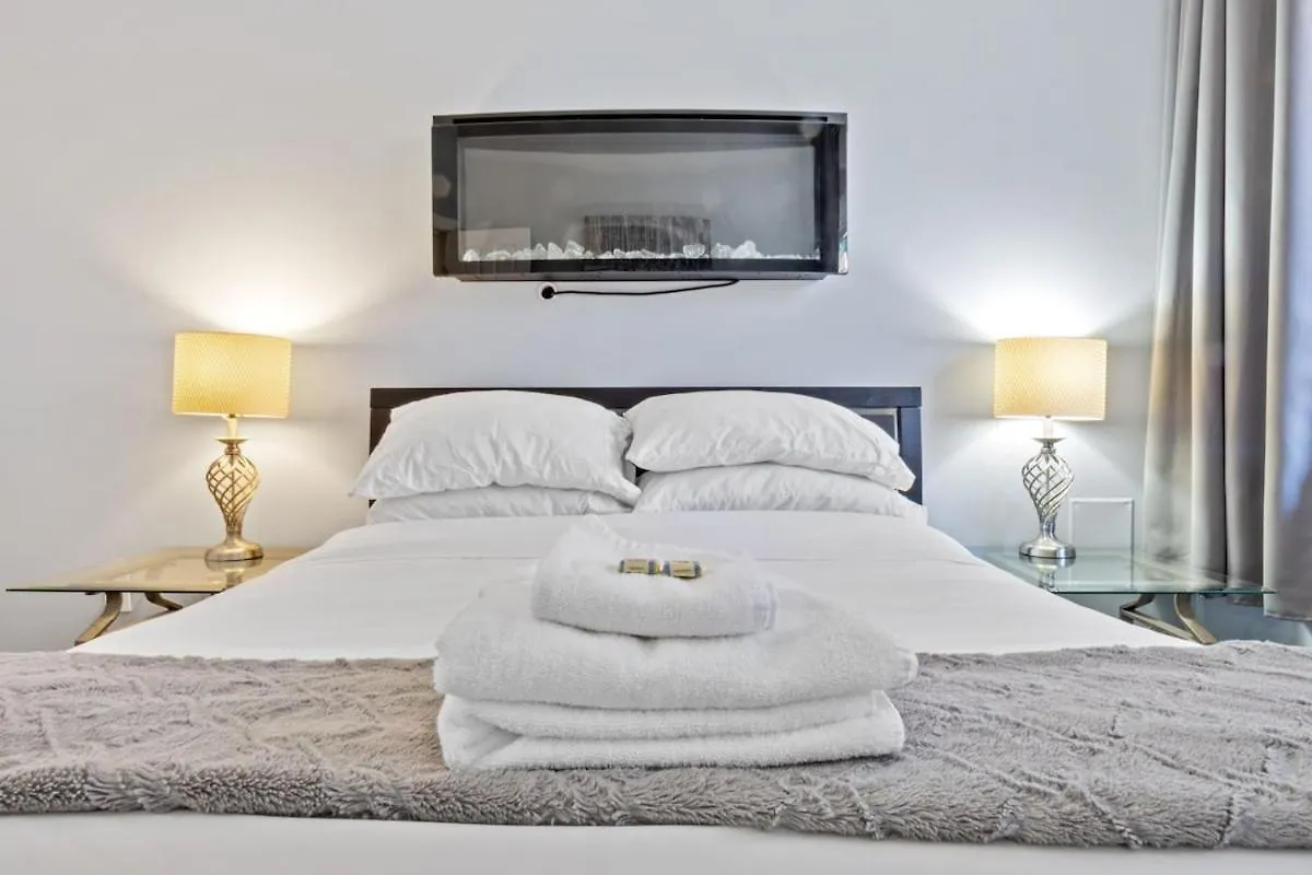 Apartment Cozy 1 Bedroom Downtown Central Vancouver Canada