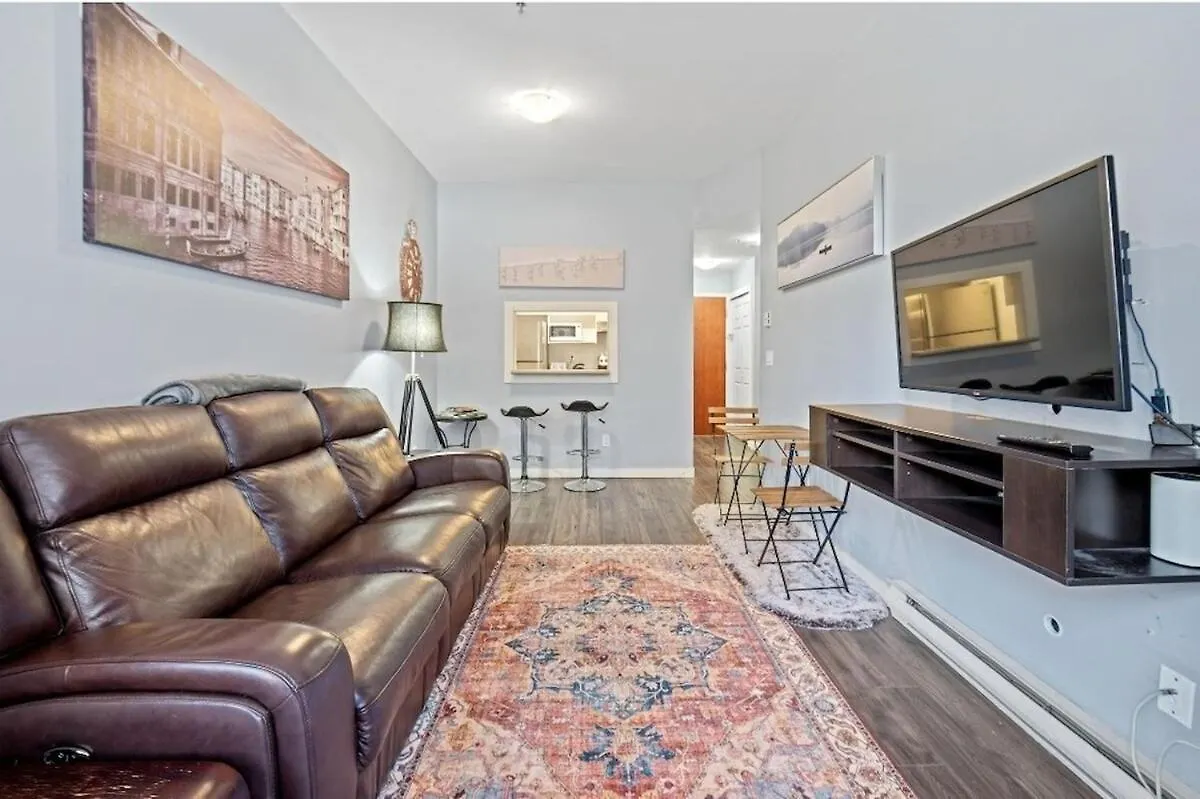 Cozy 1 Bedroom Downtown Central Vancouver